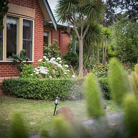 Faulty Towers Bed & Breakfast Wallington Luaran gambar